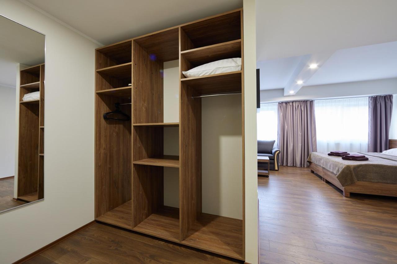 Hotell Wesenbergh Rakvere Buitenkant foto