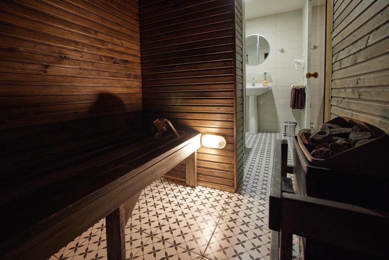Hotell Wesenbergh Rakvere Buitenkant foto