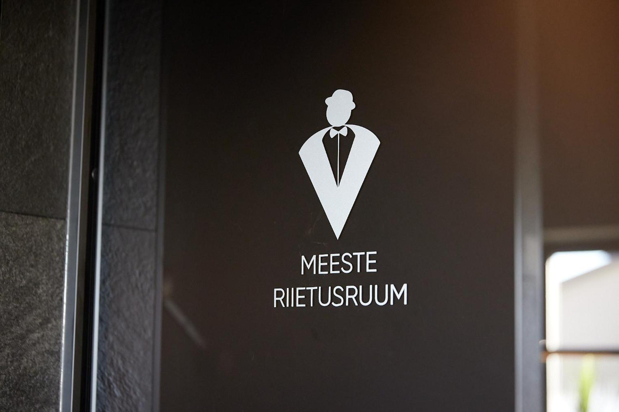 Hotell Wesenbergh Rakvere Buitenkant foto