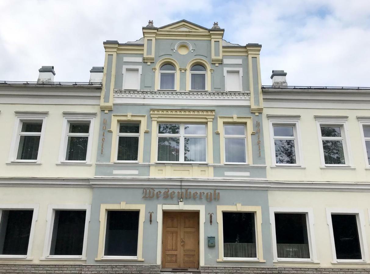 Hotell Wesenbergh Rakvere Buitenkant foto
