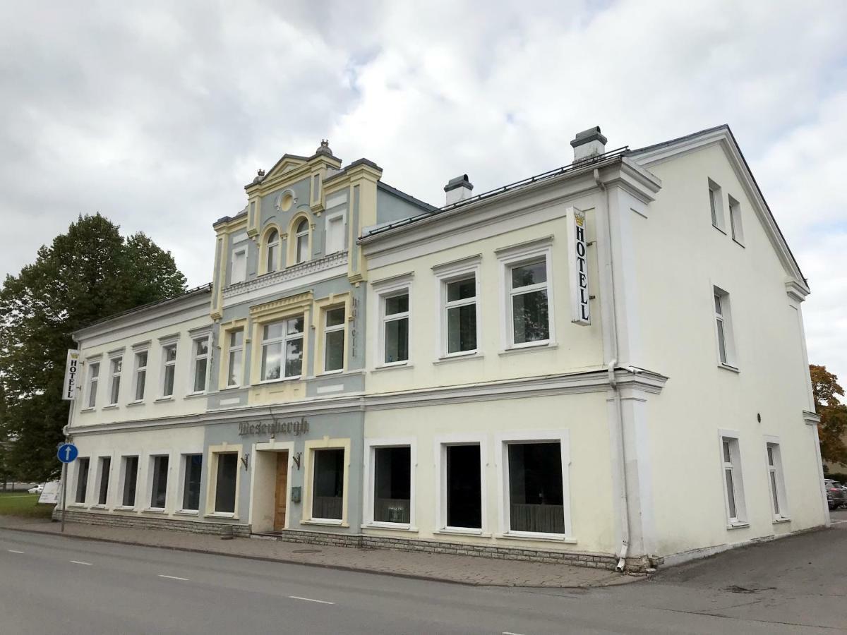 Hotell Wesenbergh Rakvere Buitenkant foto