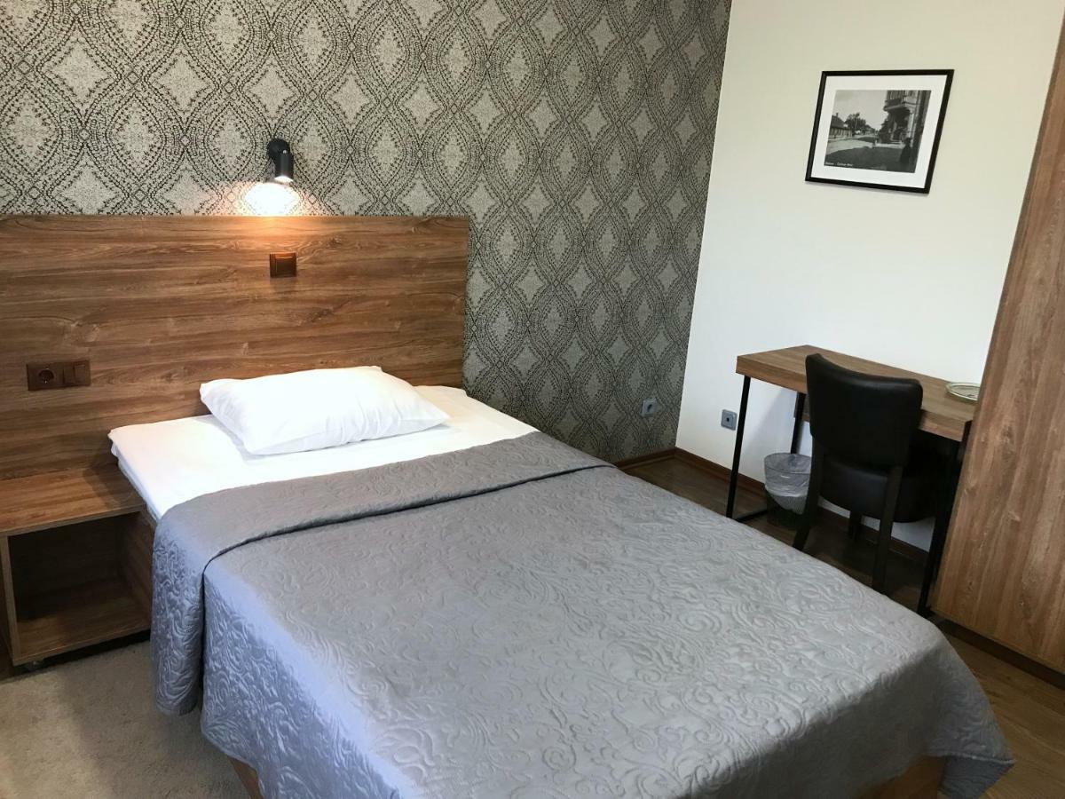 Hotell Wesenbergh Rakvere Buitenkant foto