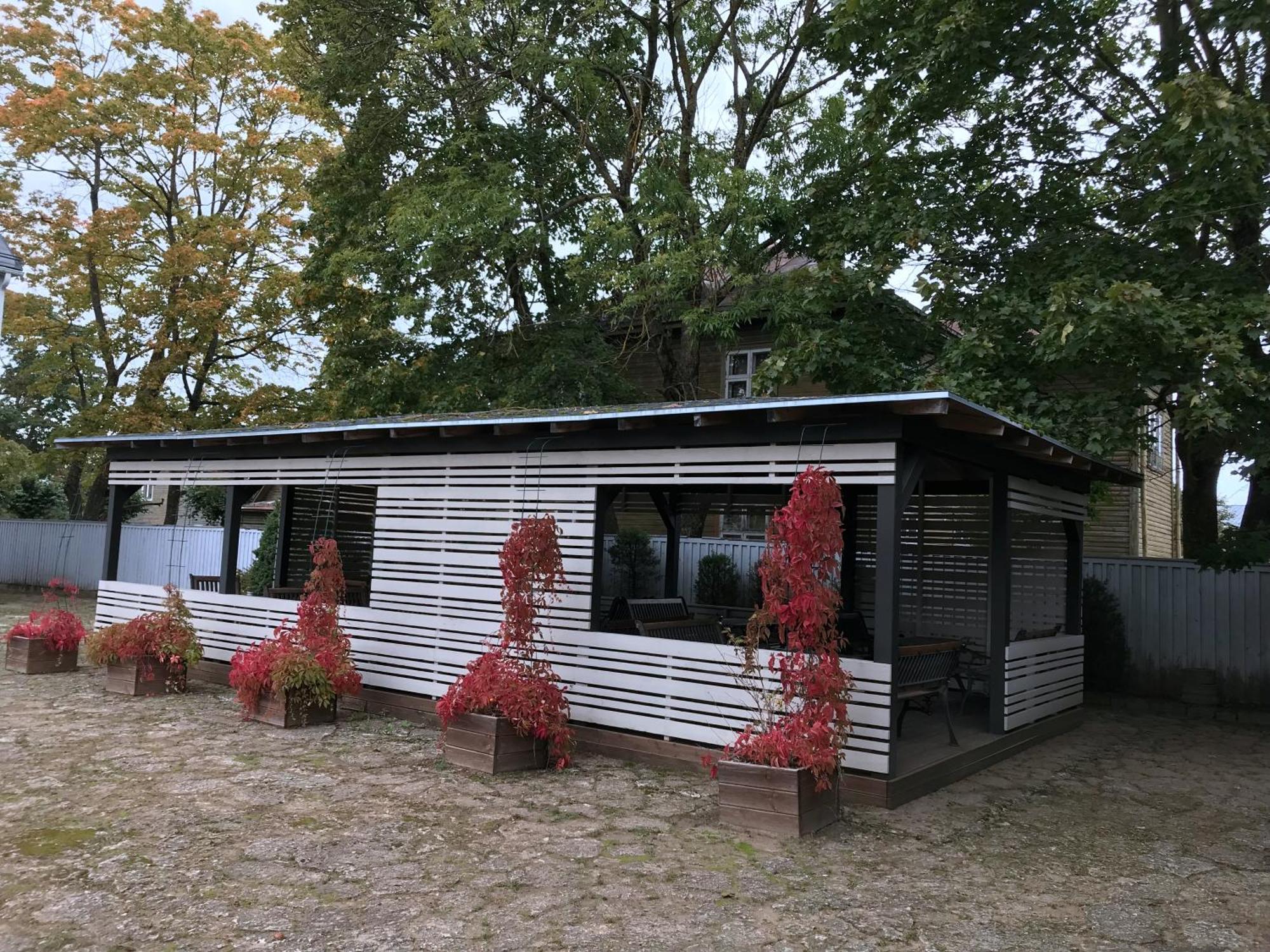 Hotell Wesenbergh Rakvere Buitenkant foto